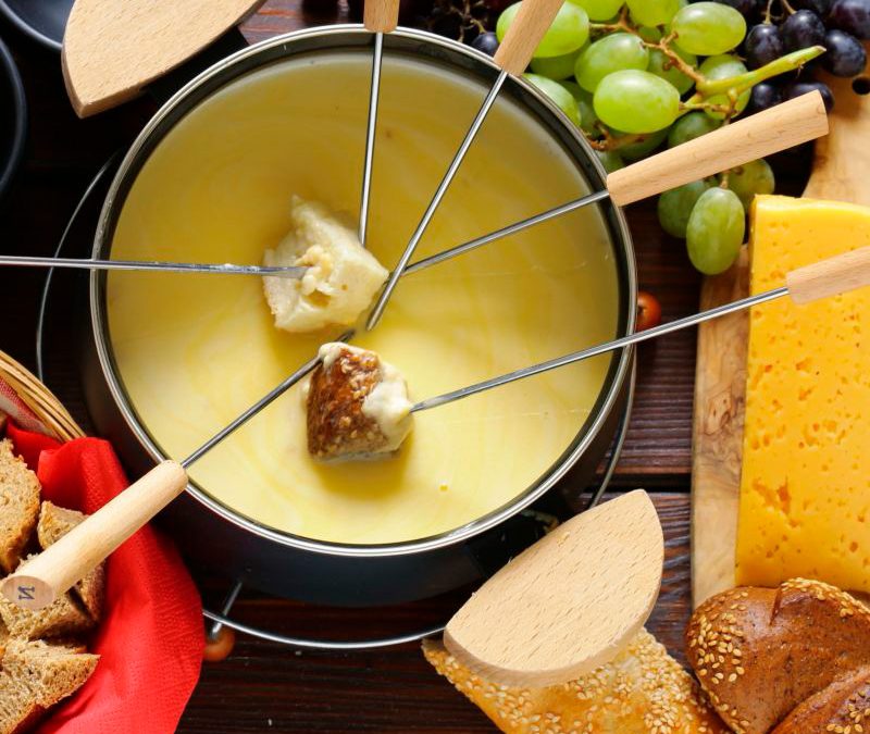Celebrando o Dia do Fondue:????Tradição, Economia e Curiosidades????